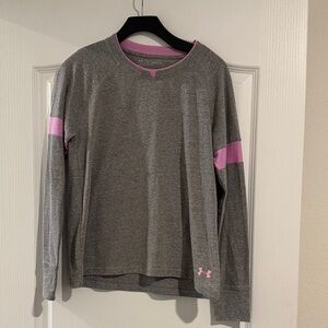 Under Armour Gray Top with Pink Logo Size Small